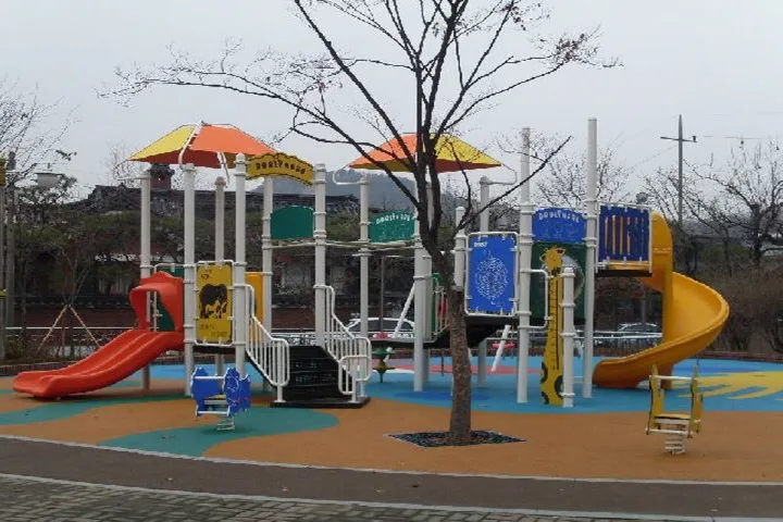 남태령어린이집 야외 놀이터